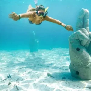 Catamaran Tour to Isla Mujeres